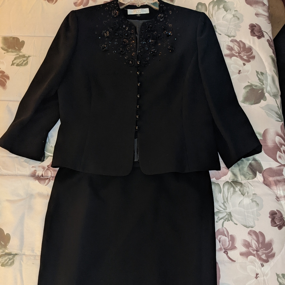 Tahari black skirt suit
